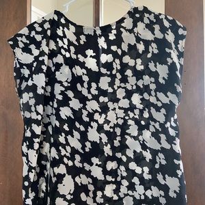 Forever 21 Black and White Crop top Work Blouse